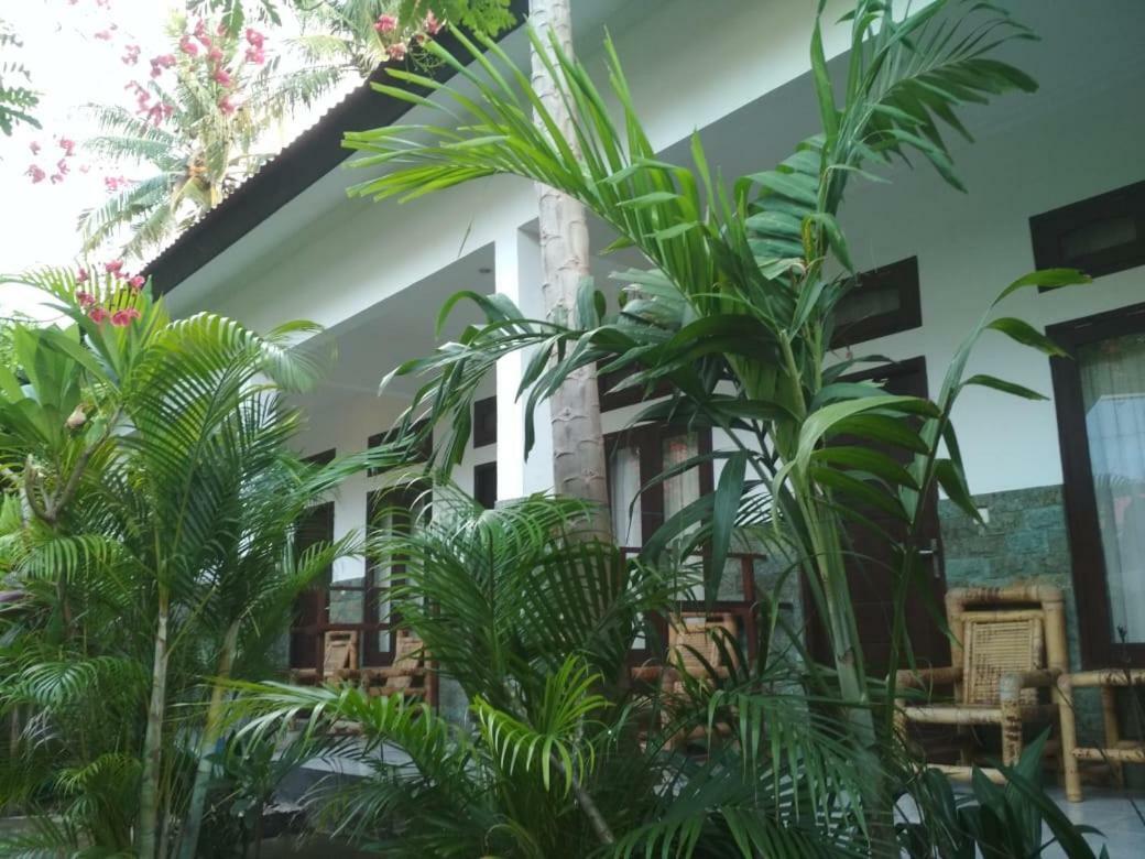 Bed and Breakfast Almaida II Gili Trawangan Exterior foto